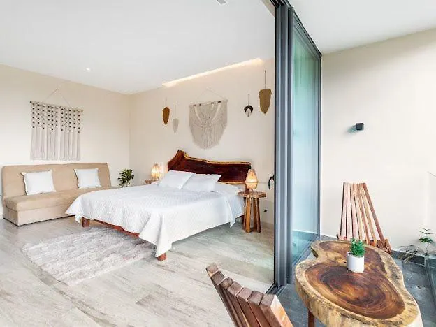 Luxury Studio - Stunning Pool View & Amenities Tulum
