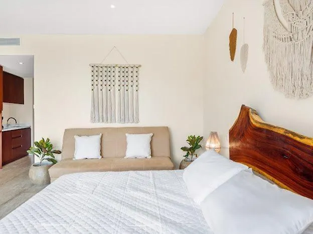 Luxury Studio - Stunning Pool View & Amenities Tulum Apartment